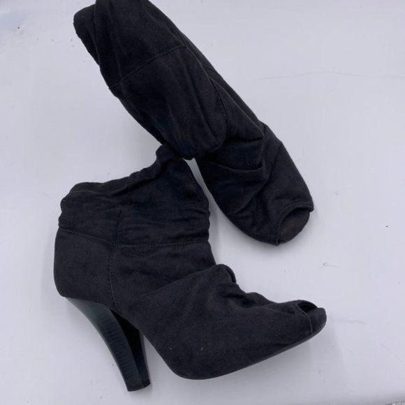 Charlotte Russe Black Scrunch Booties - Picture 2 of 5
